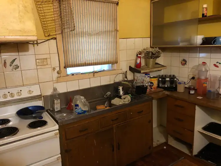 Second view of Homely house listing, 10 Gill Avenue, Eaglehawk VIC 3556
