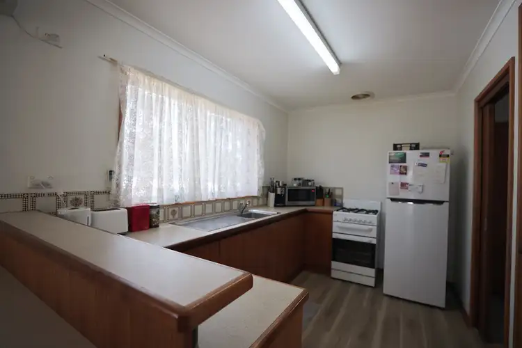 Fifth view of Homely house listing, 1/39 Casey Street, East Bendigo VIC 3550