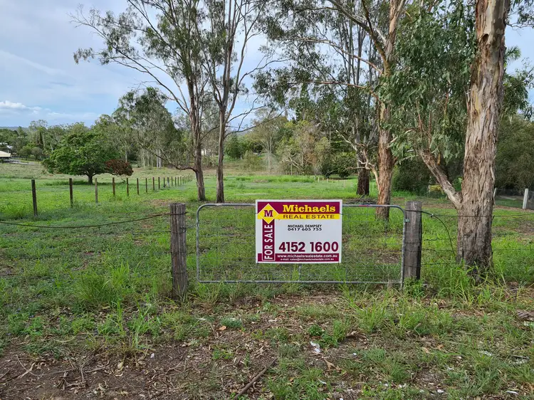 25 English Street, Gin Gin QLD 4671