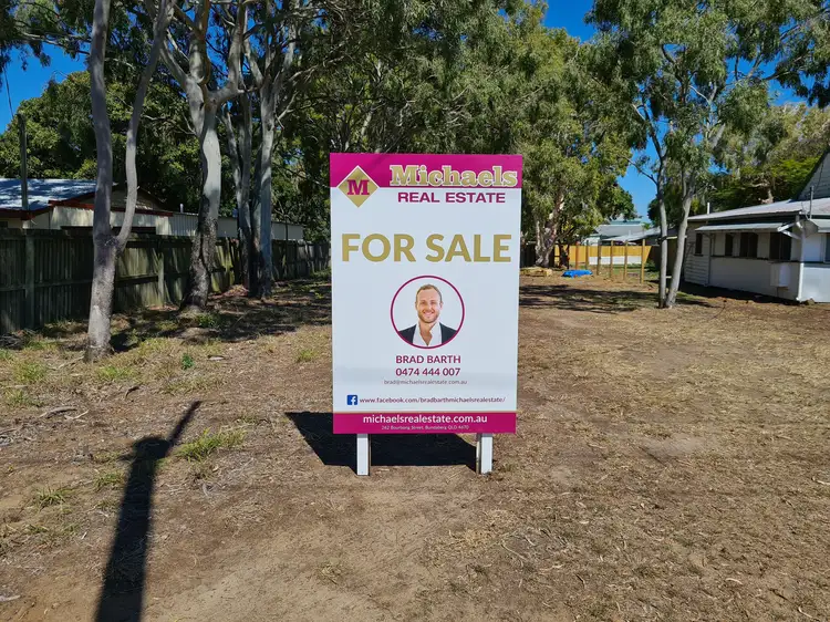 30 Harbour Esplanade, Burnett Heads QLD 4670
