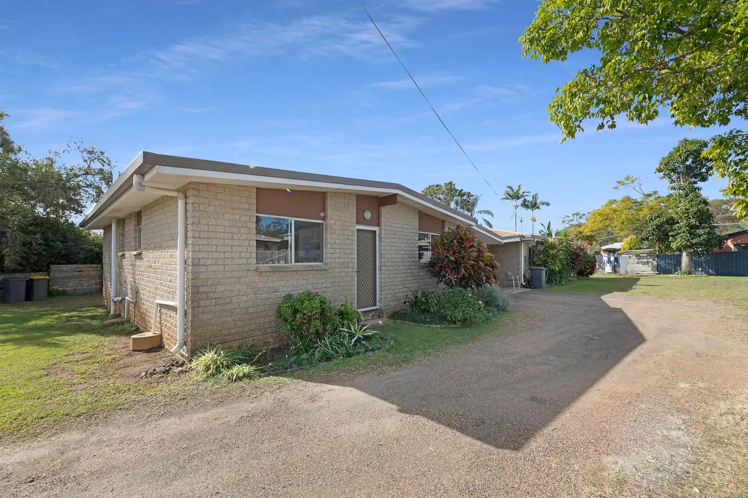 Main view of Homely semi-detached listing, 38 Glenview Crescent, Avoca QLD 4670
