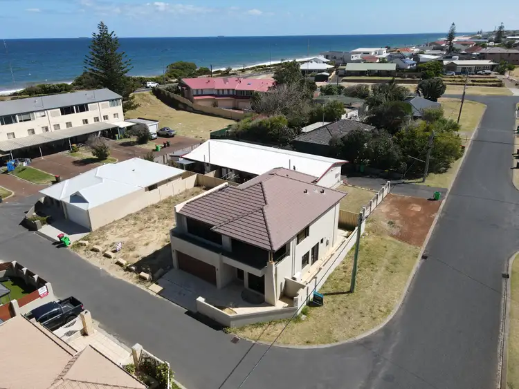 Main view of Homely unit listing, 6 HOLYWELL STREET, South Bunbury WA 6230