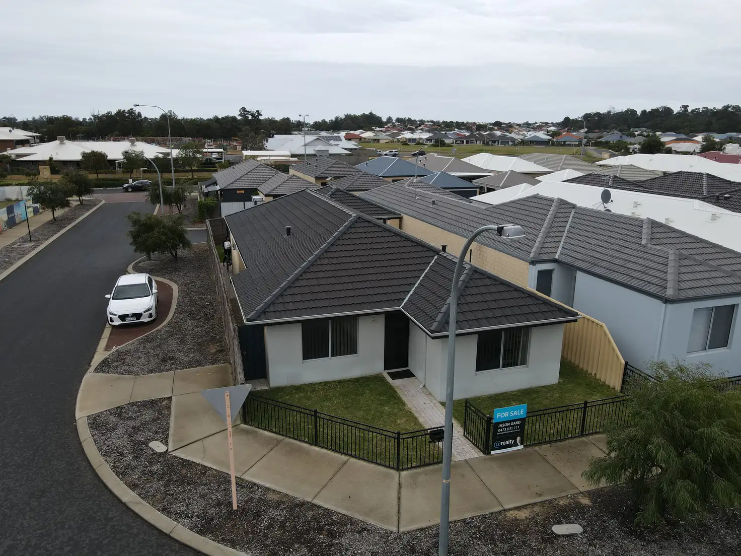 Main view of Homely house listing, 32 Arrowsmith Drive, Dalyellup WA 6230