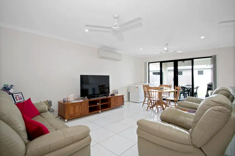 Sixth view of Homely house listing, 3 Kingslea Court, Ooralea QLD 4740