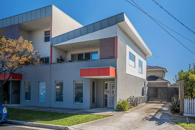 1A Holehouse Street, Sunshine North VIC 3020