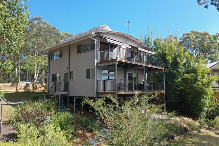 2 Leichhardt Terrace, Russell Island QLD 4184