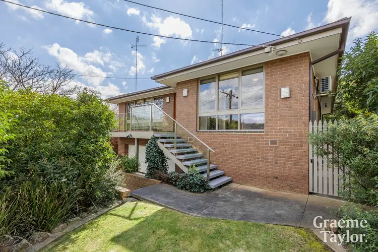 34 Craigie Road, Newtown VIC 3220