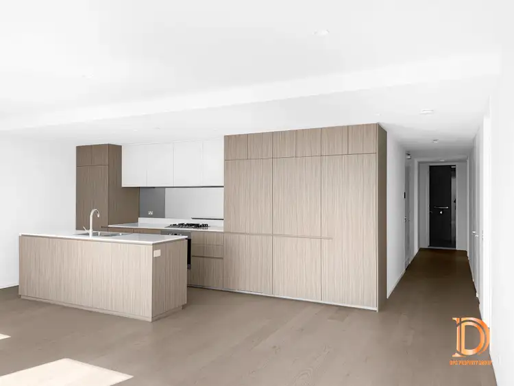 8A Evergreen Mews