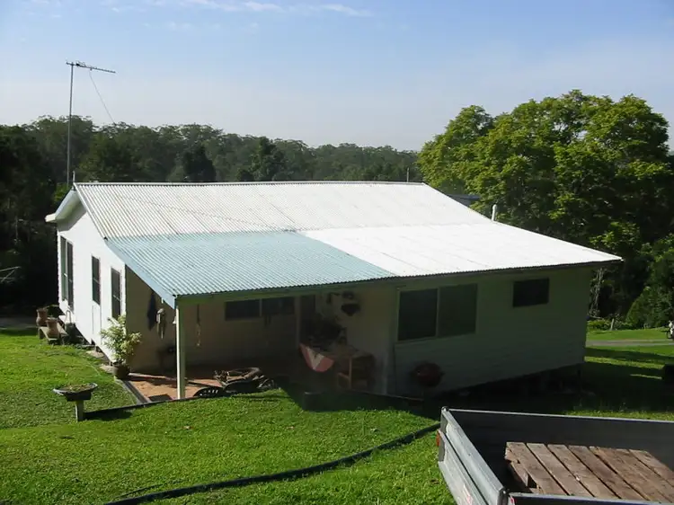 168 Hillcrest Road, Yandina QLD 4561