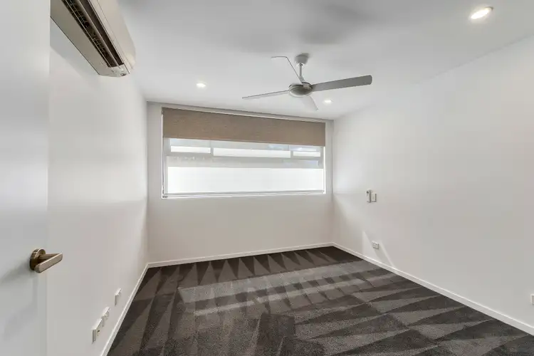 Fourth view of Homely apartment listing, 305/27 Ekibin Road, Annerley QLD 4103