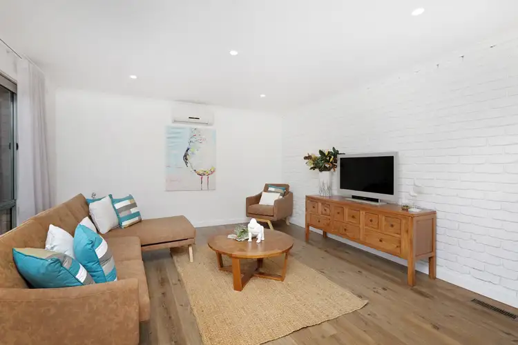 Third view of Homely villa listing, 1/6 Ballater Street, Essendon VIC 3040