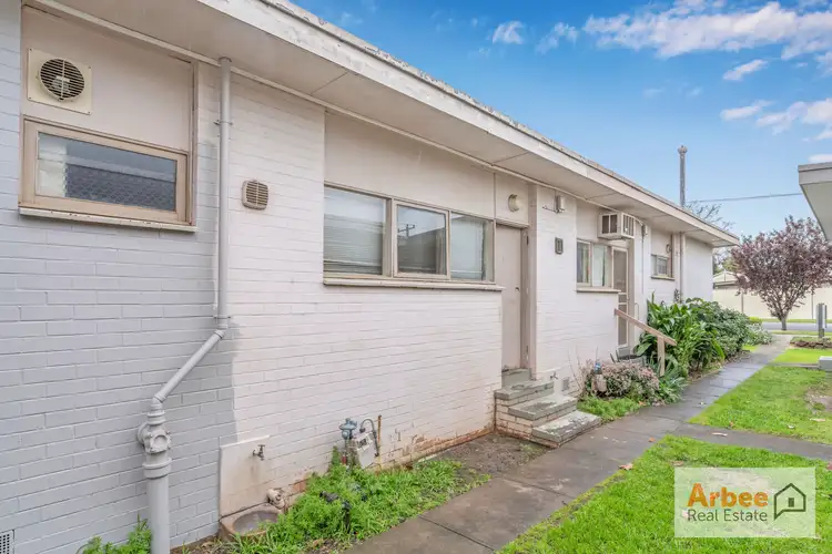 2/15 Standfield Street, Bacchus Marsh VIC 3340
