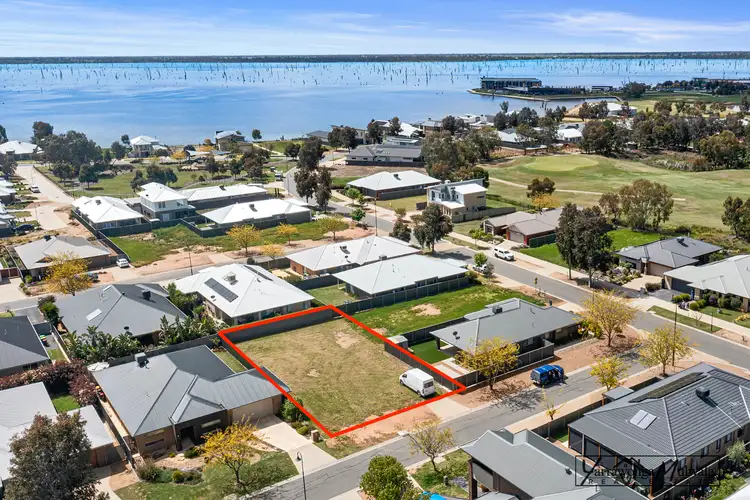 6 Sticks Court