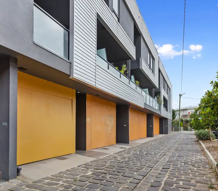 16 GREENHAM PLACE, Footscray VIC 3011