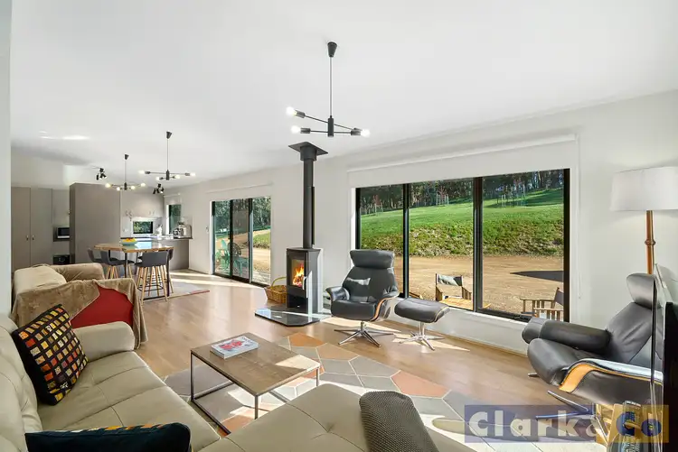 28 Bunstons Road, Tolmie VIC 3723