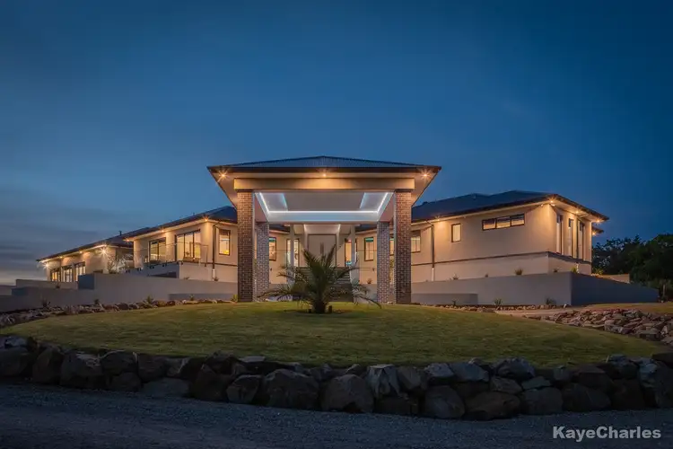 3 Roy Ross Court, Pakenham VIC 3810