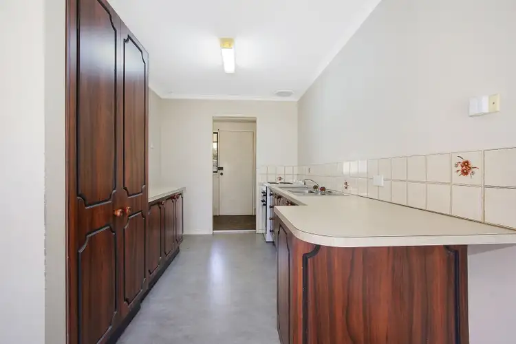 Fifth view of Homely unit listing, 6/410 McLennan Street, West Albury NSW 2640