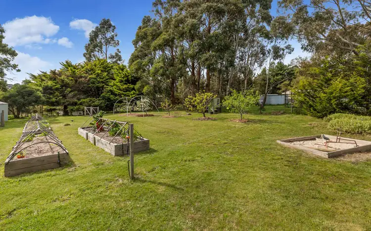 Sixth view of Homely house listing, 8 The Willows, Gisborne VIC 3437