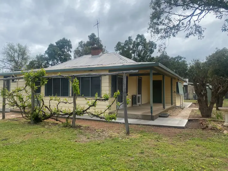 18 Bomen Street, Ballimore NSW 2830