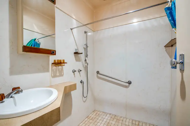 Sixth view of Homely house listing, 17 HEREFORD STREET, Wodonga VIC 3690