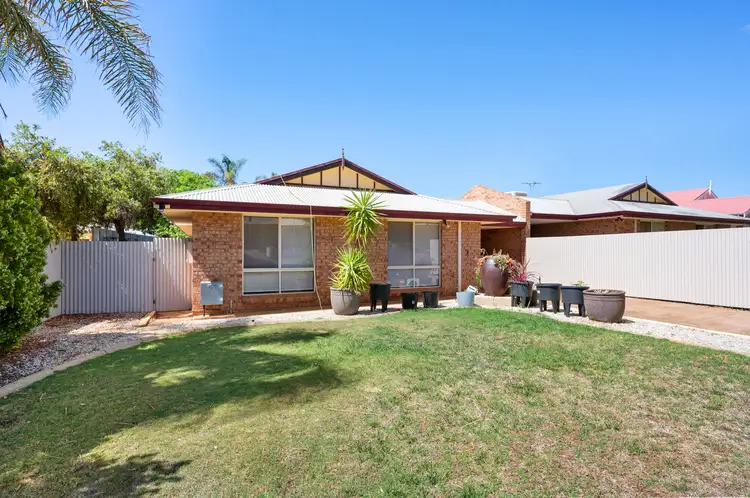 8A Paddington Drive, Hannans WA 6430