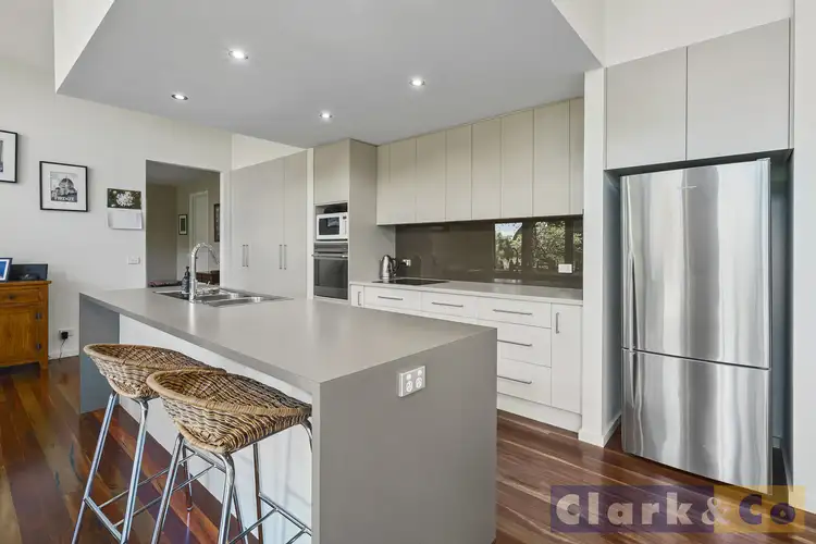 Sixth view of Homely house listing, 7 Oaksford Drive, Mansfield VIC 3722