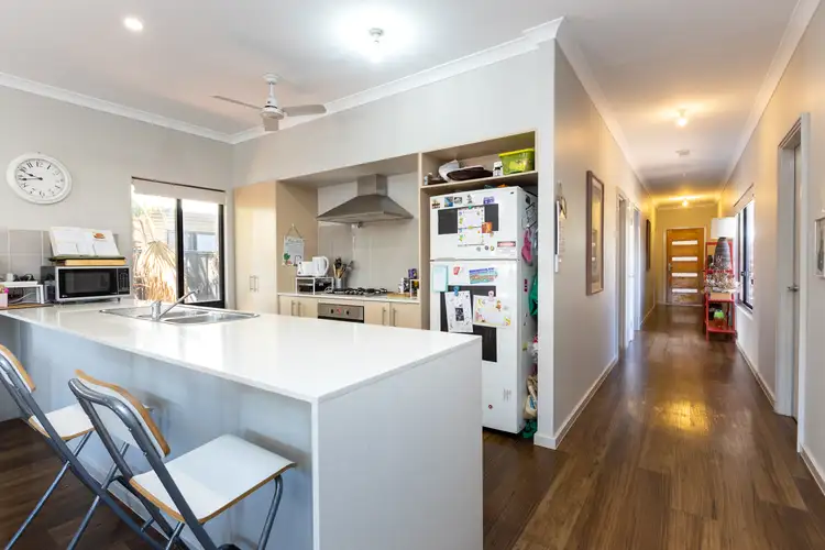 10 Loping Pass, Bilingurr WA 6725