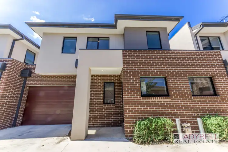 2/41 Radio Street, Maidstone VIC 3012