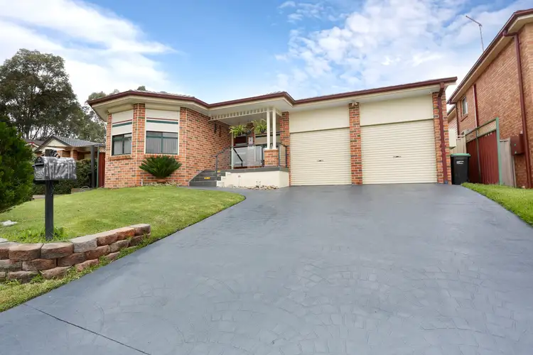 19 Bergalia Close, Prestons NSW 2170