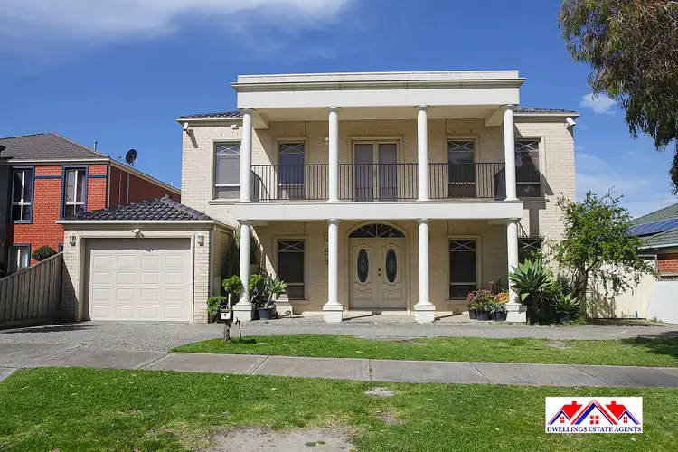 5 GOLDEN GROVE, Springvale South VIC 3172