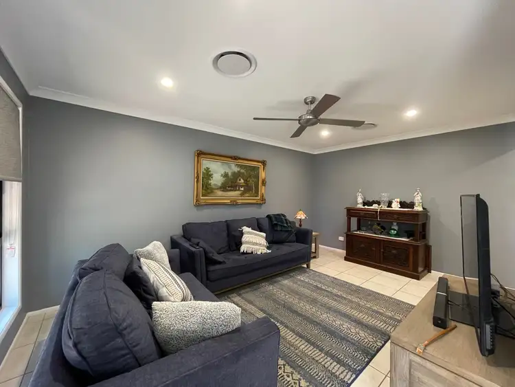 Second view of Homely house listing, 10 Delta Way, Point Vernon QLD 4655