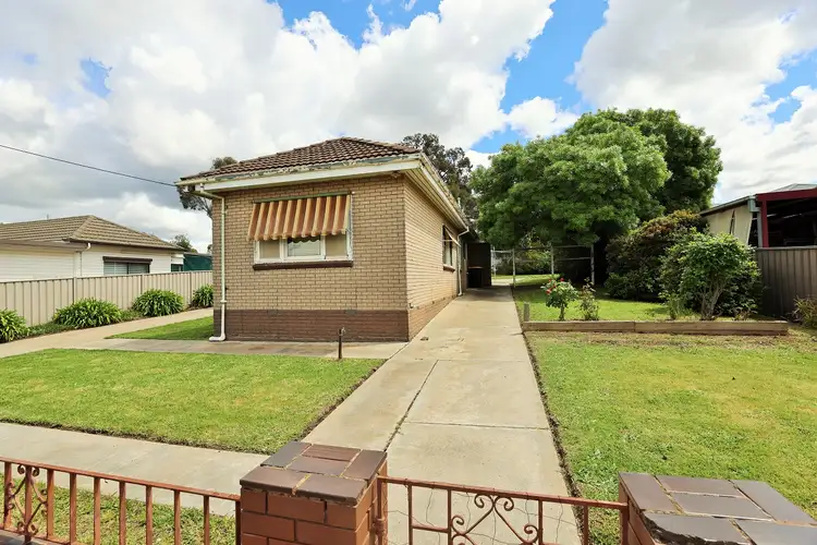 Second view of Homely house listing, 42 Morrison Street, Kangaroo Flat VIC 3555