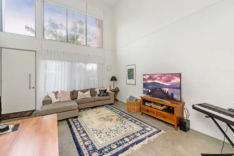 10 Little Blue Lane, Varsity Lakes QLD 4227
