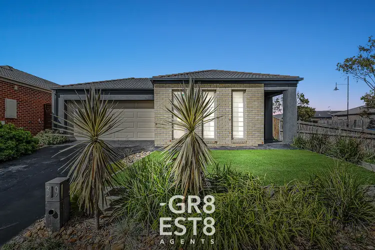 39 ALARAH BOULEVARD, Cranbourne West VIC 3977