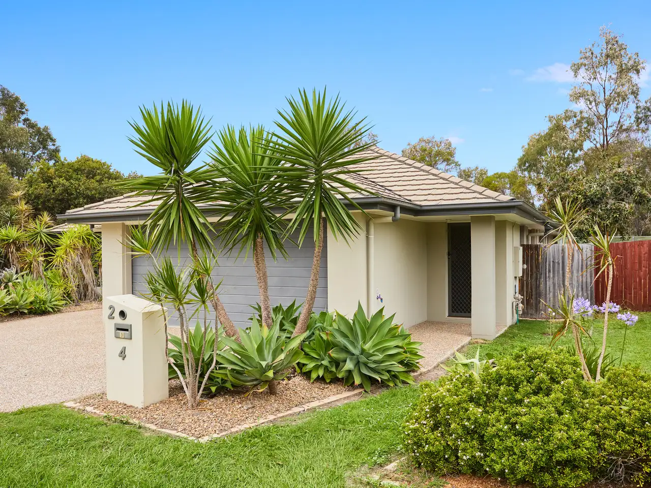 Main view of Homely semi-detached listing, 2/4 Bidmead Circuit, Pimpama QLD 4209