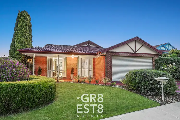 29 STREETON WAY, Berwick VIC 3806