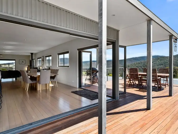 52 Alpine Ridge Drive, Merrijig VIC 3723