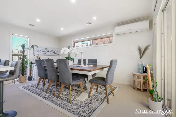 Fourth view of Homely house listing, 2/5 Kelvin Grove, South Morang VIC 3752