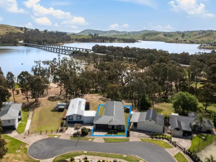 17 Chanro Court, Bonnie Doon VIC 3720