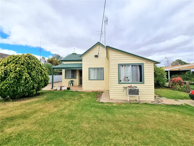 1-2-3 14 Mckenzie Street, Kerang VIC 3579