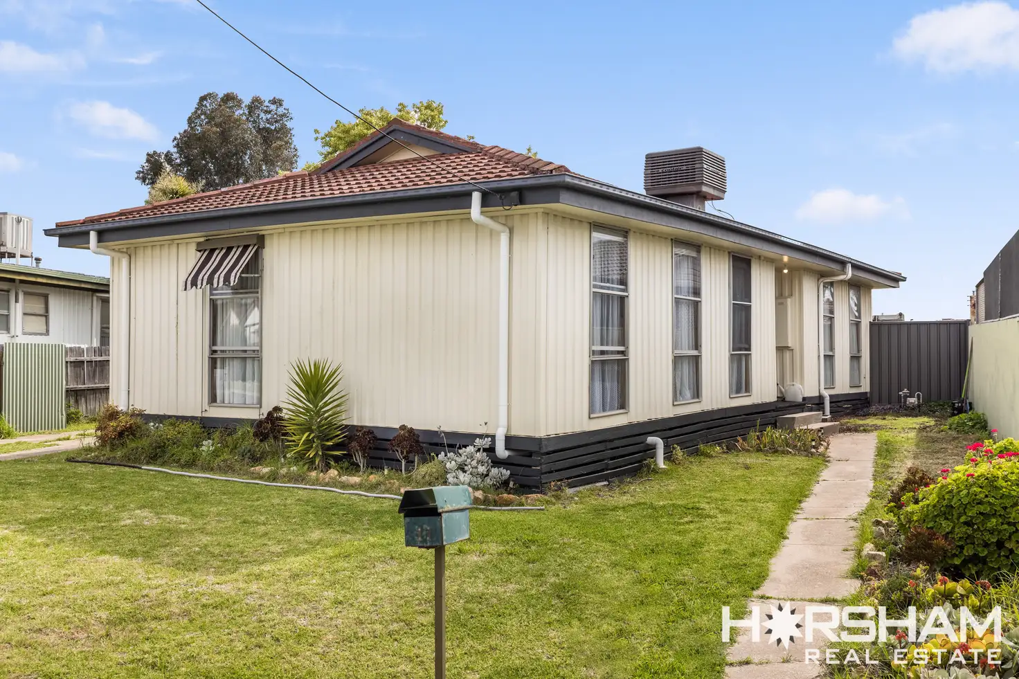 Main view of Homely house listing, 17 Felstead Avenue, Horsham VIC 3400