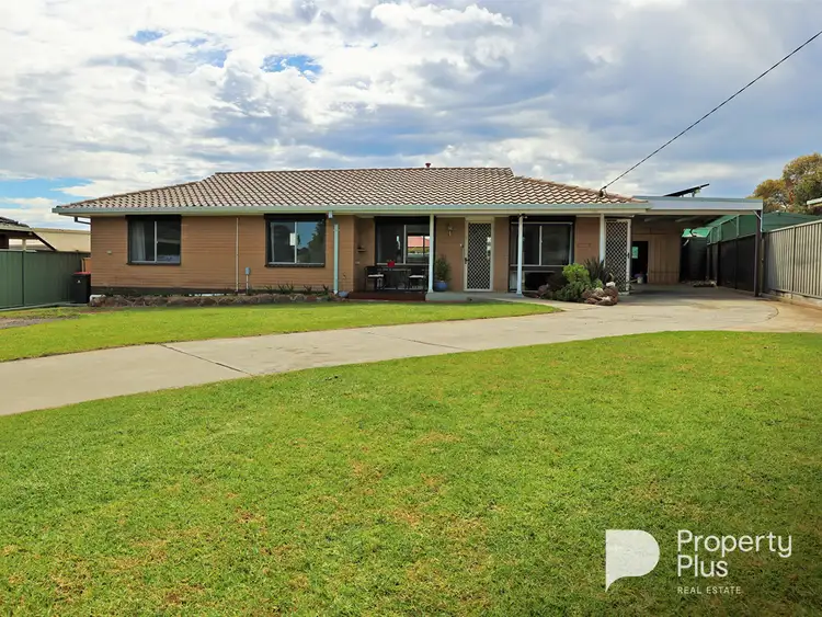 7 Wallaby Avenue, Kangaroo Flat VIC 3555