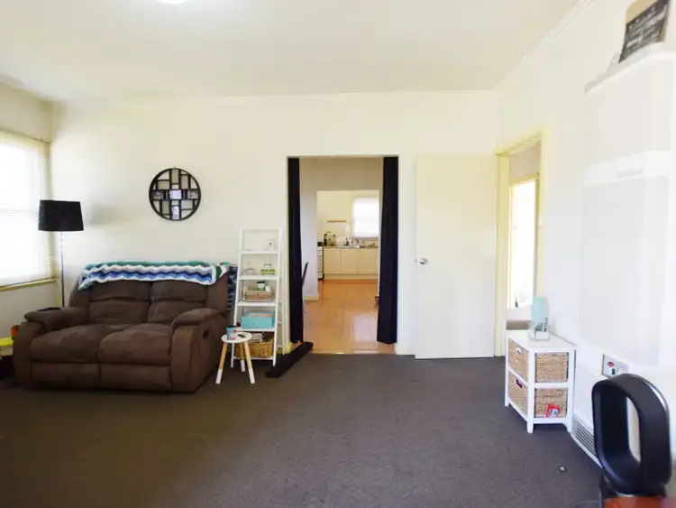 Fourth view of Homely house listing, 2 Samantha Terrace, Wodonga VIC 3690
