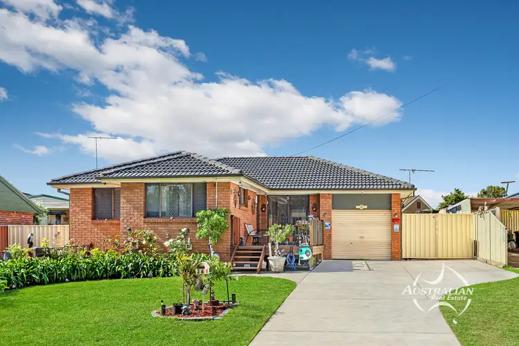 26 & 26a Caines Crescent, St Marys NSW 2760