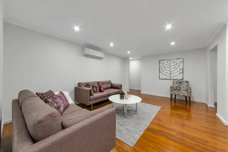 Fifth view of Homely house listing, 15 Farrer Close, Cranbourne VIC 3977