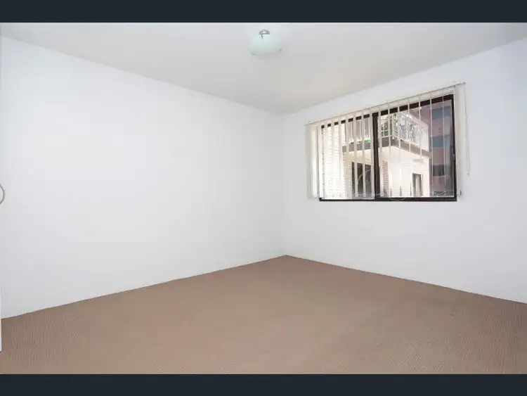 Seventh view of Homely apartment listing, 4/16 Norman Street, Southport QLD 4215
