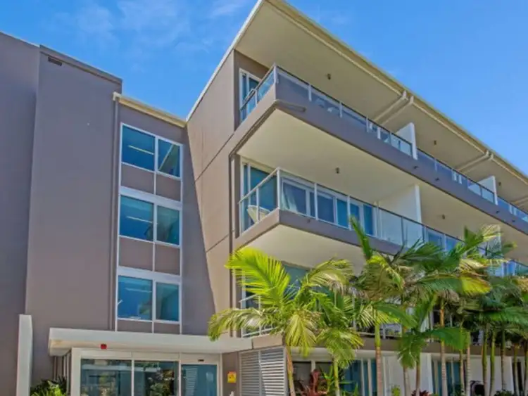 33-37 MADANG, Runaway Bay QLD 4216