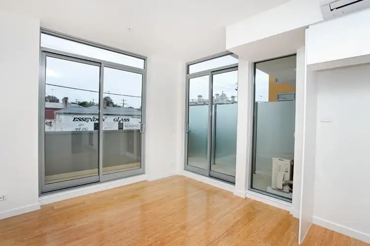 Third view of Homely apartment listing, 6/110 Maribyrnong Road, Moonee Ponds VIC 3039