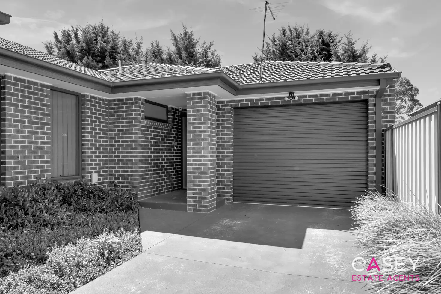 Main view of Homely unit listing, 3/15 Dearing Avenue, Cranbourne VIC 3977