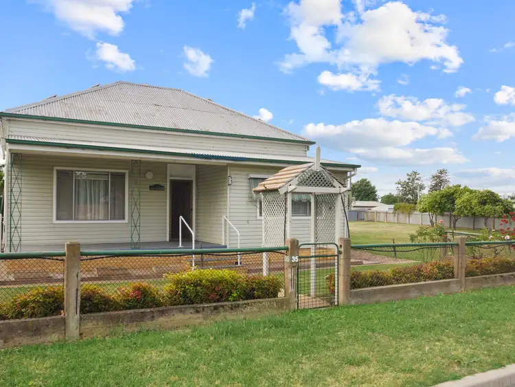 33-35 Ferrier Street, Narrandera NSW 2700